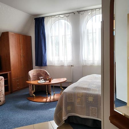 Hotel Margit Trenčianske Teplice Exterior foto